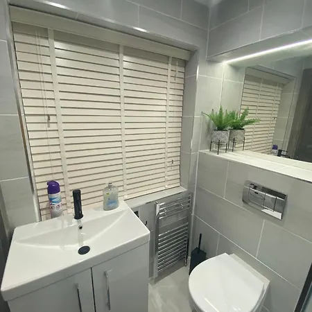 Modern In Natural Surroundings Birmingham