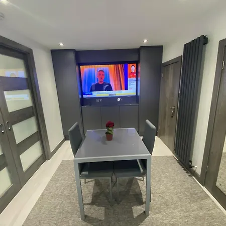 Modern In Natural Surroundings Birmingham